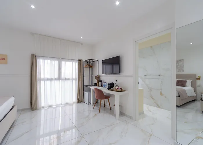 Leia Hospitality Гостевой дом 3*